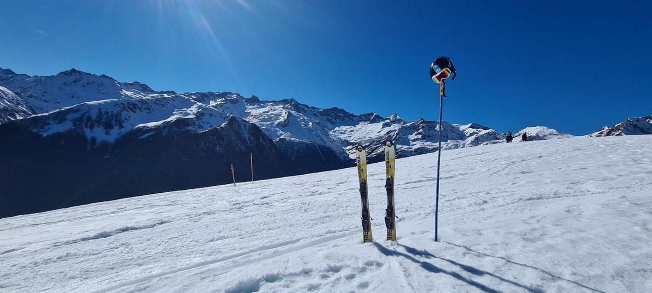 Appartement Tres Agreable Dans Belle Residence, Classe 3 Etoiles Par Le Comite Departementale Du Tourisme En Haute Garonne Bagneres-de-Luchon Luaran gambar